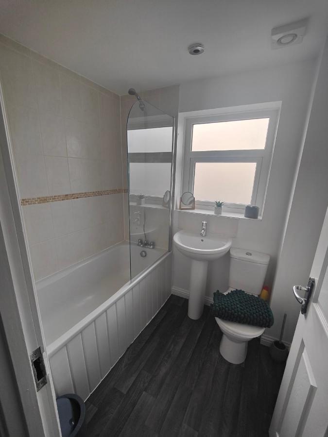 Shoreline Seaside Holiday Home Aberavon Beach Порт-Толбот Экстерьер фото