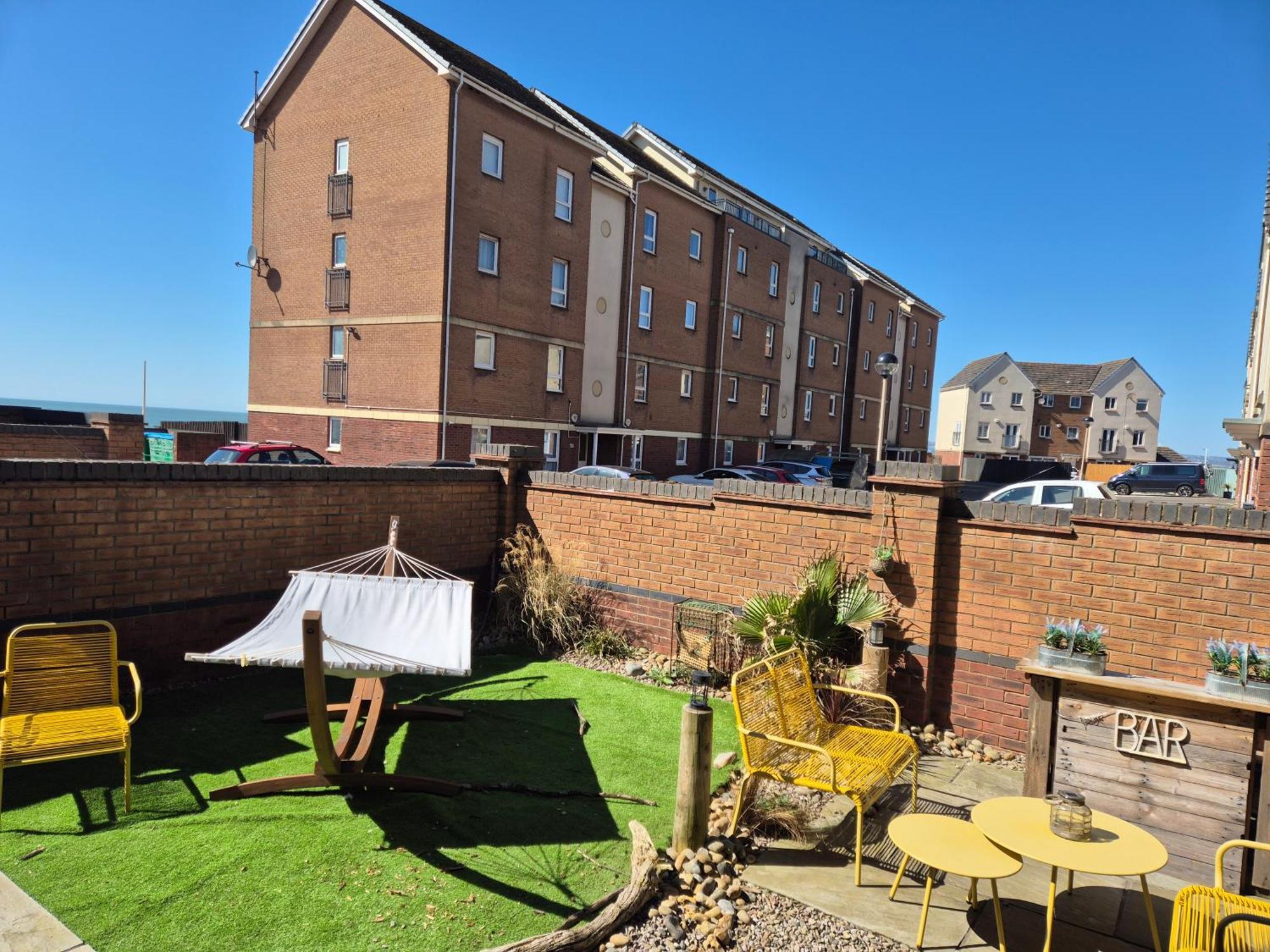 Shoreline Seaside Holiday Home Aberavon Beach Порт-Толбот Экстерьер фото